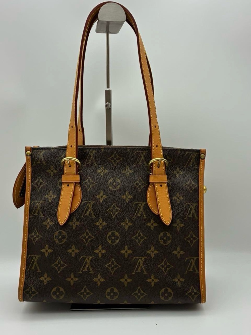 Pre-owned Louis Vuitton Batignolles Vertical Monogram Tote Bag